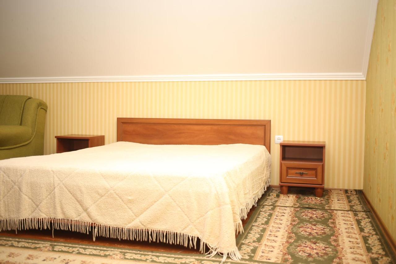 У Оксани Hotel Solochin Bagian luar foto