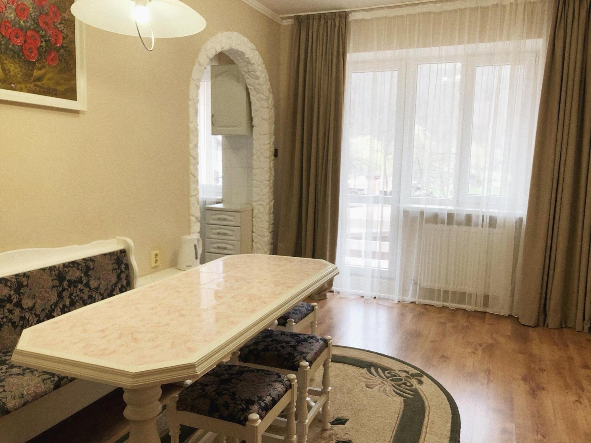 У Оксани Hotel Solochin Bagian luar foto